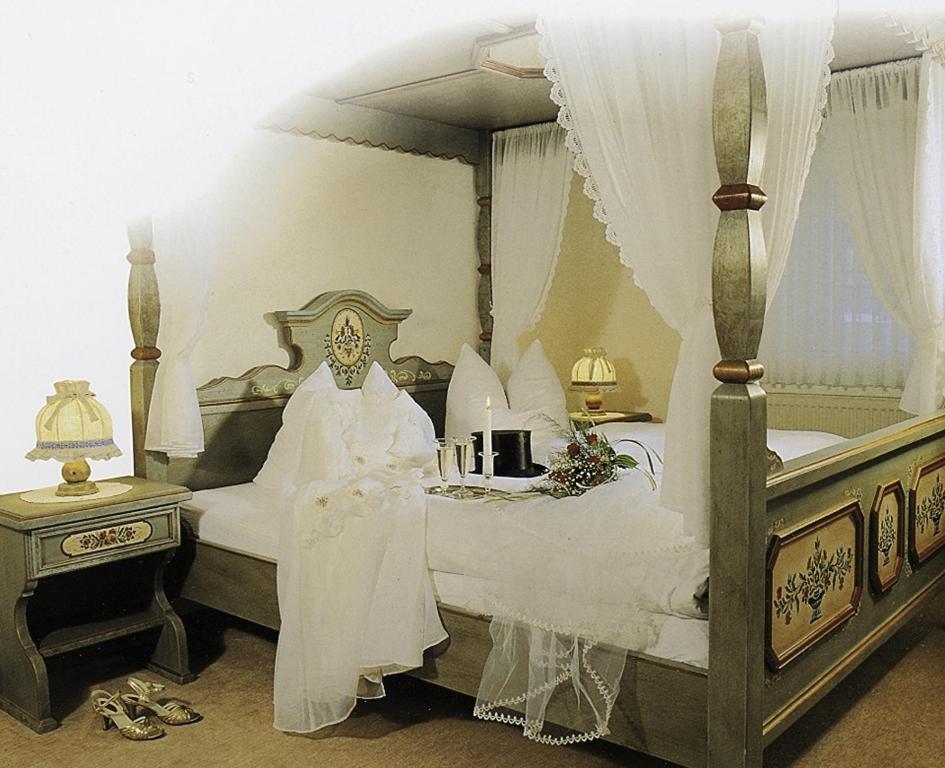 Hotel Schwalenberger Malkasten Schieder-Schwalenberg Стая снимка